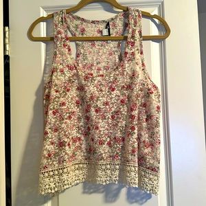Floral lace tank